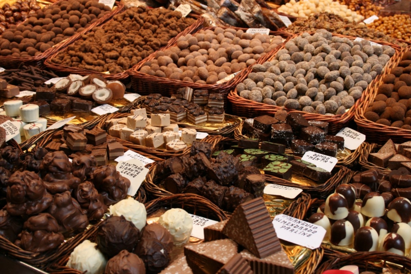 vitrine-BELGENTIER-min_chocolates_chocolate_nibble_sweetness_fine_chocolates_gourmet_candy_brand-752083